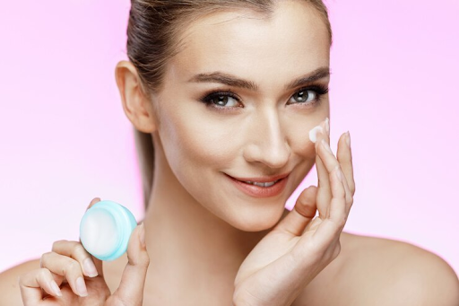 how-to-apply-face-cream